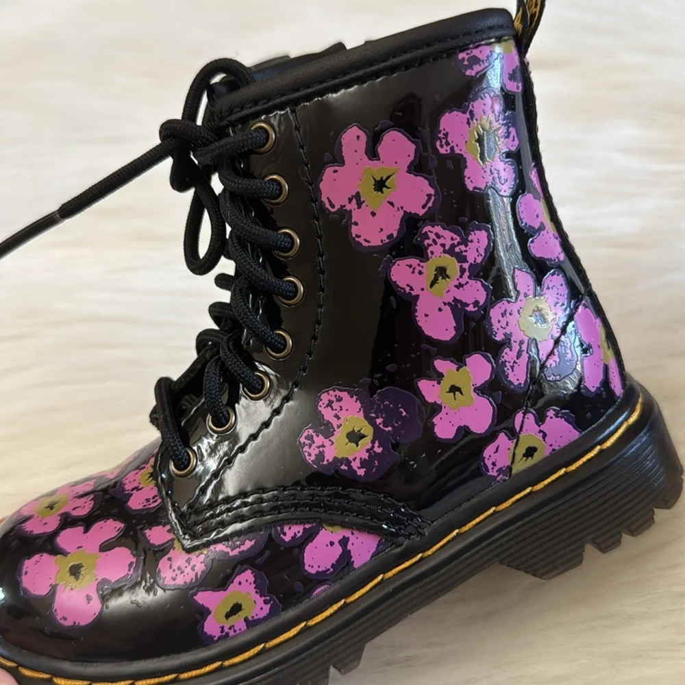 Dr. Martens Toddler Pansey Fayre Pink Floral Combat Boots Size 7